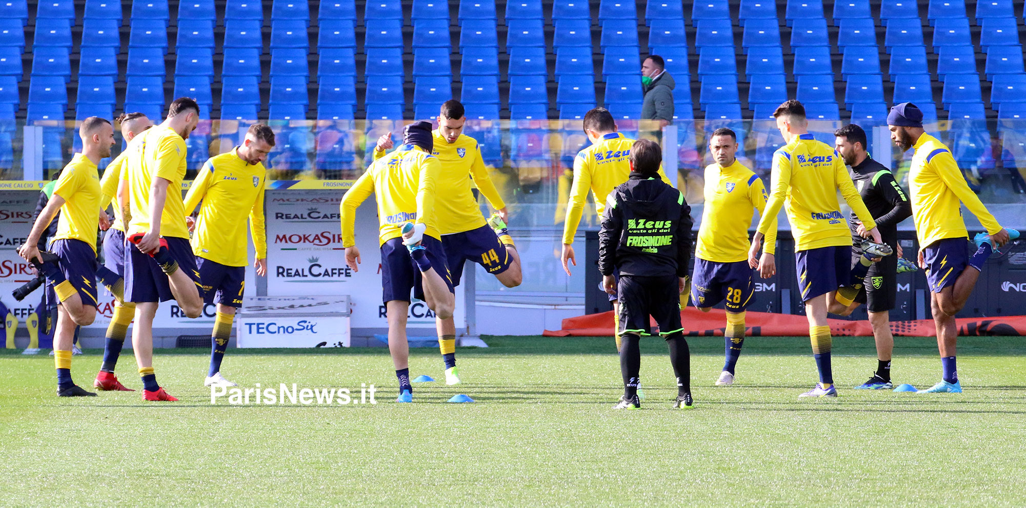 Frosinone: torna Ciano, out Charpentier