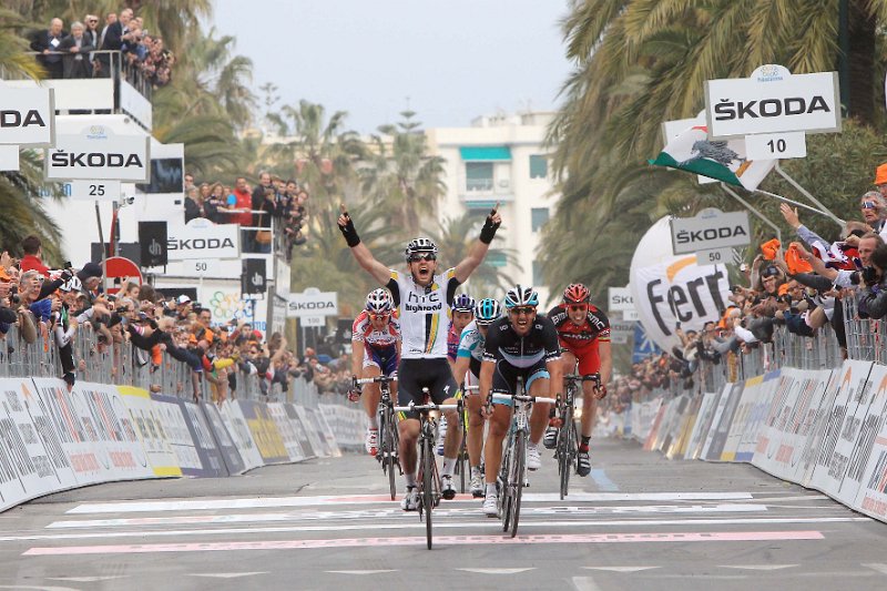 BUD82581.jpg - Foto : Daniele Badolato / Lapresse19/03/2011 SanremoCorsa Ciclistica Milano - SanremoNella foto la vittoria di Matthew Harley GossPhoto : Daniele Badolato / Lapresse19/03/2011 SanremoMilano - Sanremo Cycling raceIn the picture Matthew Harley Goss