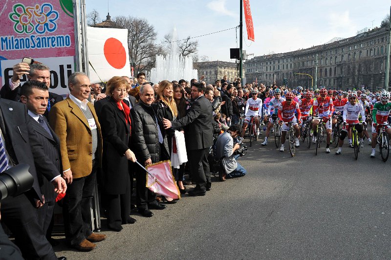 _GM34133.JPG - Gian Mattia D'Alberto - LaPresse19 03 2011 Milanosport ciclismocorsa ciclistica "Milano Sanremo"nella foto: il sindaco Letizia Moratti da il via alla garaGian Mattia D'Alberto - LaPresse19 03 2011 MilanoMilano Sanremo" Cycling race in the picture: Milan's mayor Letizia Moratti at the start