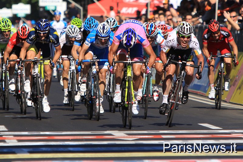 BUD08845.jpg - Foto : Daniele Badolato / Lapresse08/05/2011 ParmaGiro d'Italia 2011 - Seconda TappaNella foto l'arrivoPhoto : Daniele Badolato / Lapresse08/05/2011 ParmaGiro d'Italia 2011 - Second StageIn the picture the arrival