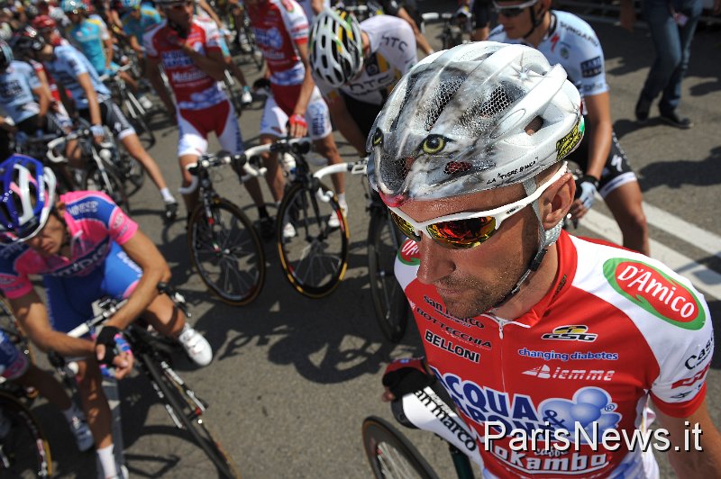 FAU018.JPG - Franck Faugere - LaPresse08 05 2011 AlbasportGiro d'Italia Seconda Tappanella foto: Stefano Garzelli (ita) / acqua & saponeFranck Faugere - LaPresse08 05 2011 ParmaGiro d'Italia second stagein the photo: Stefano Garzelli (ita) / acqua & sapone