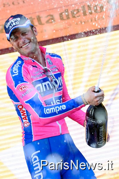 _GM10150.JPG - Gian Mattia D'Alberto - LaPresse08 05 2011 AlbasportGiro d'Italia arrivo Parmanella foto: Alessando Petacchi vincitore di tappaGian Mattia D'Alberto- LaPresse08 05 2011 ParmaGiro d'Italia second stagein the photo: the winner Alessando Petacchi