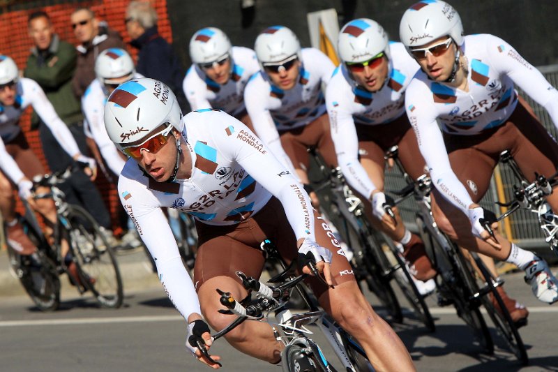 BUD87889.jpg - Foto : Daniele Badolato / Lapresse09/03/2011 Marina di CarraraCorsa Ciclistica Tirreno - AdriaticoNella foto la squadra AG2R La MondialePhoto : Daniele Badolato / Lapresse09/03/2011 Marina di CarraraTirreno - Adriatico Cycling raceIn the picture AG2R La Mondiale team