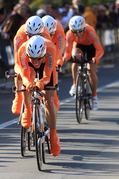 BUD88231.jpg - Foto : Daniele Badolato / Lapresse09/03/2011 Marina di CarraraCorsa Ciclistica Tirreno - AdriaticoNella foto la squadra EuskaltelPhoto : Daniele Badolato / Lapresse09/03/2011 Marina di CarraraTirreno - Adriatico Cycling raceIn the picture Euskaltel team