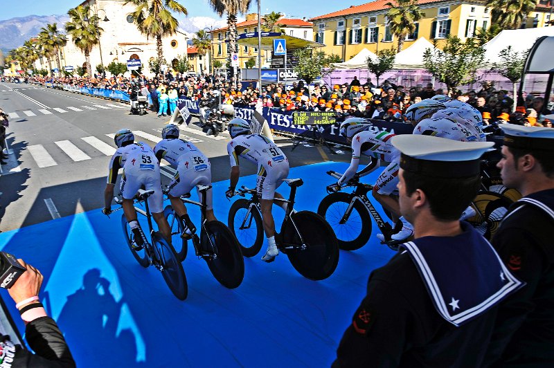 TirrenoAdriatico34.JPG - Gian Mattia D'Alberto - LaPresse09 03 2011 Marina di Carrara MSsport ciclismocorsa ciclistica "Tirreno Adriatico"nella foto: un momento della partenzaGian Mattia D'Alberto - LaPresse09 03 2011 Marina di Carrara"Tirreno Adriatico" Cycling racein the picture: the start