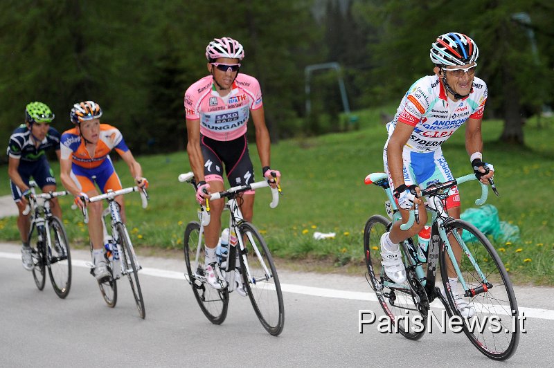 3FF_8553.JPG - Foto : Franck Faugere - LaPresse22 05 2011 Conegliano-Gardeccia/Val di FassasportGiro d'Italia tappa 15 - Conegliano - Gardeccia/Val di Fassanella foto: Alberto Contador - Jose RujanoPhoto : Franck Faugere - LaPresse22 05 2011 Conegliano-Gardeccia/Val di FassaGiro d'Italia stage 15 - Conegliano - Gardeccia/Val di Fassain the photo: Alberto Contador - Jose Rujano