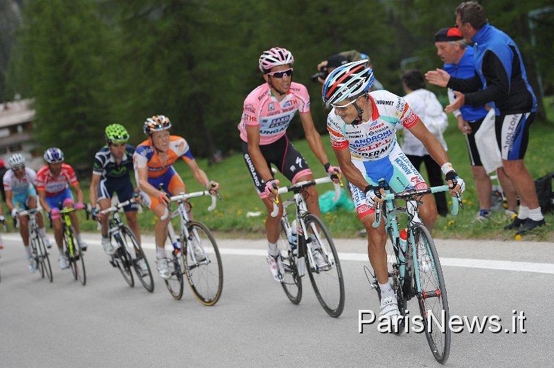 3FF_8554.JPG - Foto : Franck Faugere - LaPresse22 05 2011 Conegliano-Gardeccia/Val di FassasportGiro d'Italia tappa 15 - Conegliano - Gardeccia/Val di Fassanella foto: Alberto Contador - Jose RujanoPhoto : Franck Faugere - LaPresse22 05 2011 Conegliano-Gardeccia/Val di FassaGiro d'Italia stage 15 - Conegliano - Gardeccia/Val di Fassain the photo: Alberto Contador - Jose Rujano