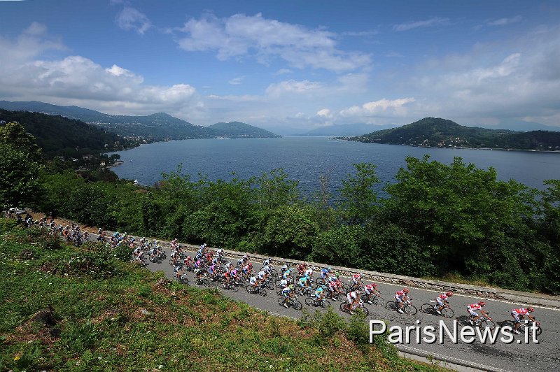 2FF_1935.JPG - Foto : Franck Faugere - LaPresse27 05 2011 Bergamo-MacugnagasportGiro d'Italia tappa 19 - Bergamo - Macugnaganella foto: gruppoPhoto : Franck Faugere - LaPresse27 05 2011 Bergamo-MacugnagaGiro d'Italia stage 19 - Bergamo - Macugnagain the photo: group