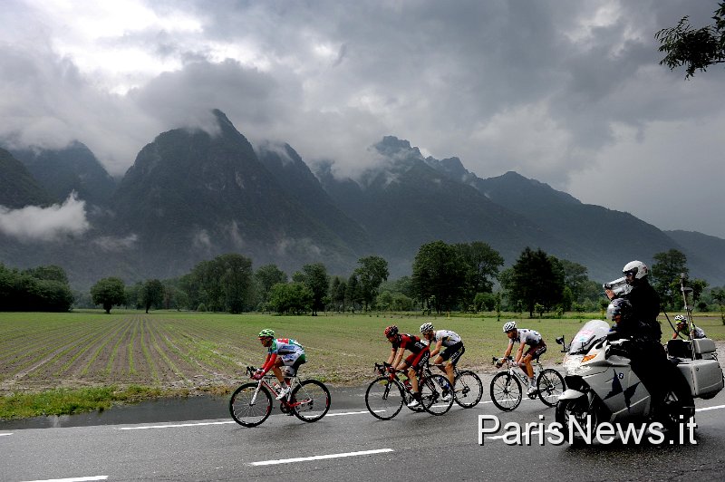 2FF_1976.JPG - Foto : Franck Faugere - LaPresse27 05 2011 Bergamo-MacugnagasportGiro d'Italia tappa 19 - Bergamo - Macugnaganella foto: fuggitiviPhoto : Franck Faugere - LaPresse27 05 2011 Bergamo-MacugnagaGiro d'Italia stage 19 - Bergamo - Macugnagain the photo: escape