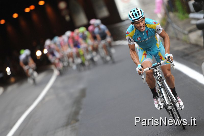 3FF_0208.JPG - Foto : Franck Faugere - LaPresse27 05 2011 Bergamo-MacugnagasportGiro d'Italia tappa 19 - Bergamo - Macugnaganella foto: Paolo TiralongoPhoto : Franck Faugere - LaPresse27 05 2011 Bergamo-MacugnagaGiro d'Italia stage 19 - Bergamo - Macugnagain the photo: Paolo Tiralongo