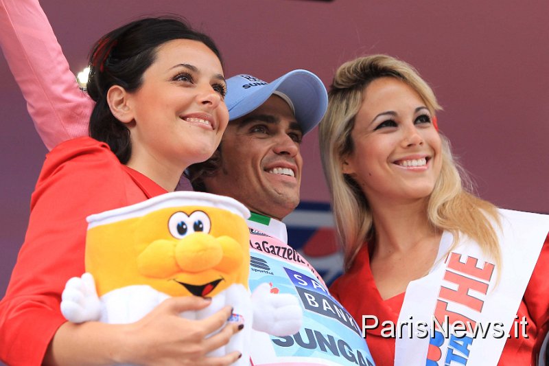 BUD16073.jpg - Daniele Badolato - LaPresse27 05 2011 MacugnagasportGiro d'Italia Diciannovesima tappanella foto: Alberto ContadorDaniele Badolato - LaPresse27 05 2011 MacugnagaGiro d'Italia Nineteenth stagein the photo: Alberto Contador