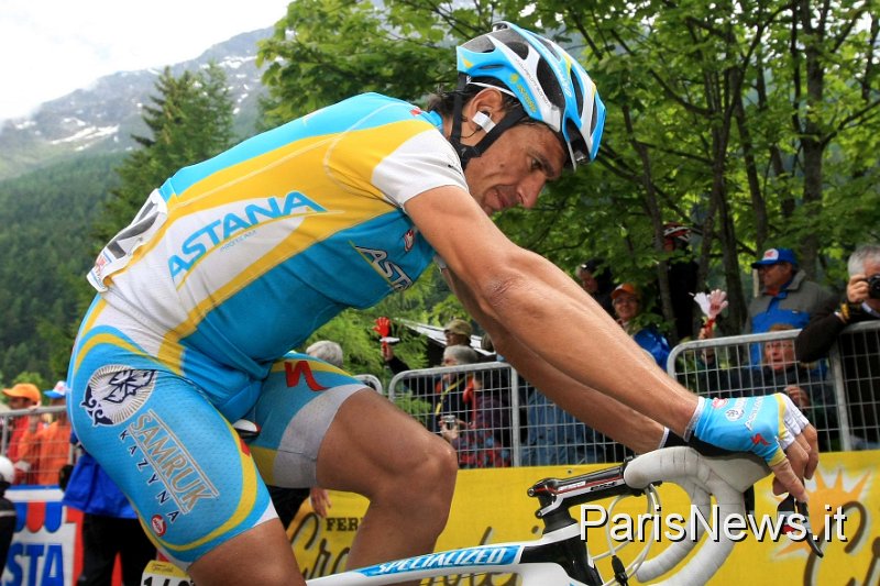 DAN19377.jpg - Daniele Badolato - LaPresse27 05 2011 MacugnagasportGiro d'Italia Diciannovesima tappanella foto: Paolo TiralongoDaniele Badolato - LaPresse27 05 2011 MacugnagaGiro d'Italia Nineteenth stagein the photo: Paolo Tiralongo