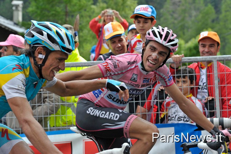 _GM17798.jpg - Gian Mattia D'Alberto - LaPresse27 05 2011 MacugnagasportGiro d'Italia Diciannovesima tappanella foto: Paolo Tiralongo , Alberto ContadorGian Mattia D'Alberto - LaPresse27 05 2011 MacugnagaGiro d'Italia Nineteenth stagein the photo: Paolo Tiralongo , Alberto Contador